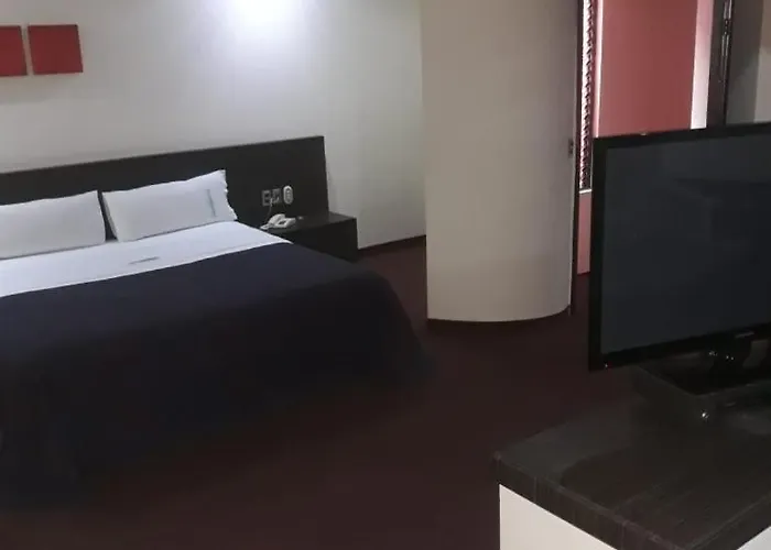 Campo Real Hotel
